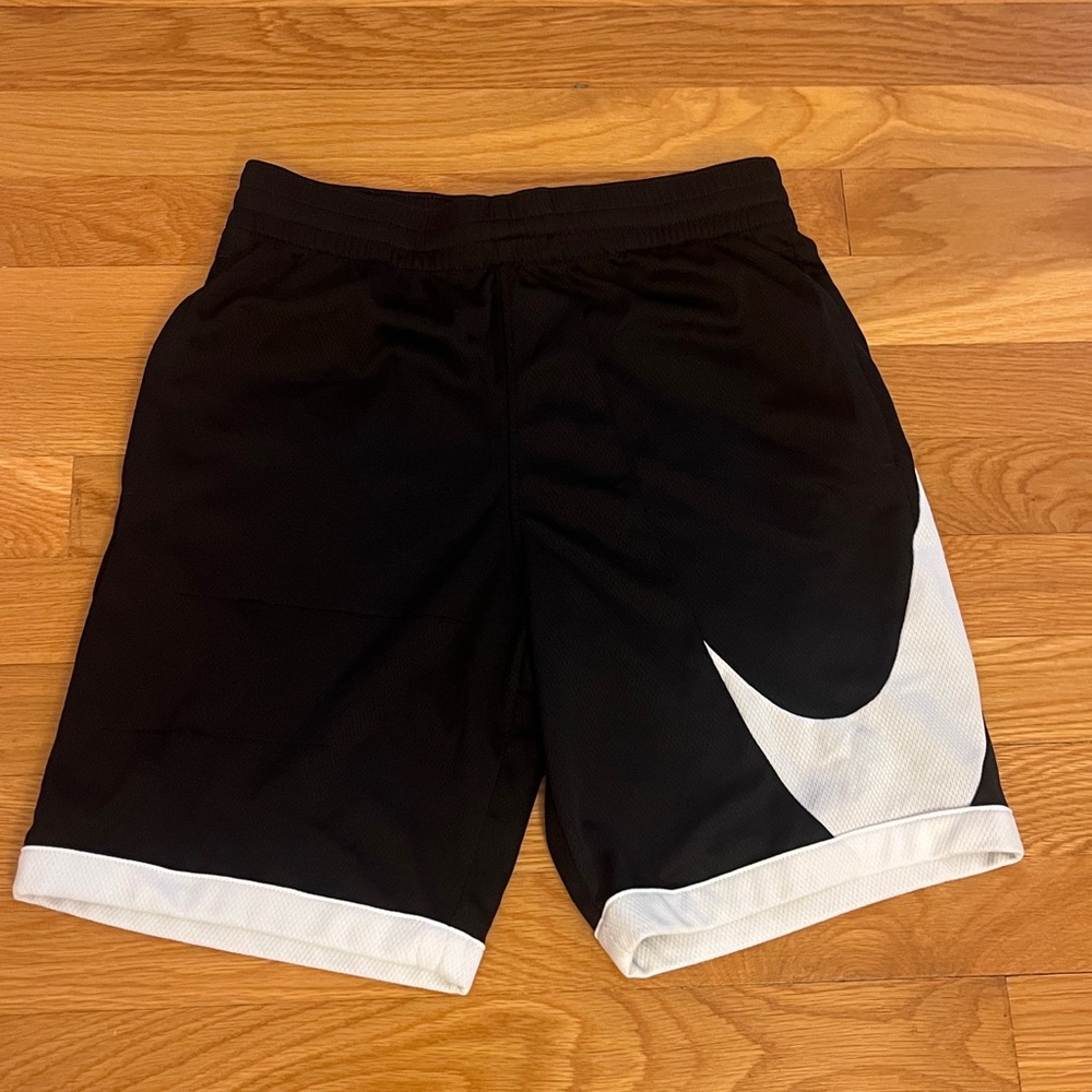 Boys size L Nike Black Dri-FIT Shorts